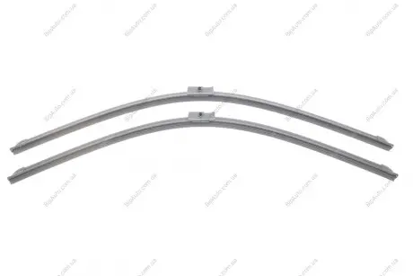 Щетки стеклоочистителя AEROTWIN A946S (2x680мм) DB W220/221, W215 (CL-klasse) BOSCH 3397118946