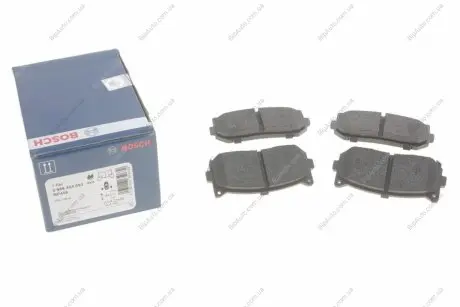 Тормозные колодки дисковые задние KIA Carens 04- Clarus 98- Shuma 98- BOSCH 0986424693