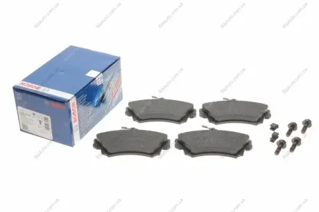 Тормозные колодки дисковые передние VOLVO S40 V40 97- BOSCH 0986424541