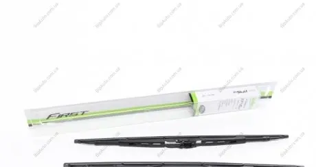 Щетка стеклоочистителя First Standard 450MM_VF45 x 2шт. Valeo 575546