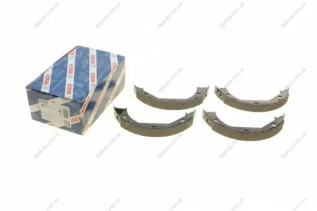 Тормозные колодки барабанные BMW E87, E46/90, E39 BOSCH 0986487607