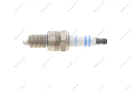 Свеча зажигания WR8DPP30W 0,9 PLATIN BOSCH 0242230599