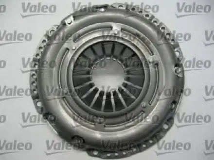 Комплект сцепления (диск и корзина) Valeo 826743
