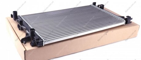Радиатор системы охлаждения двигателя NRF 58318