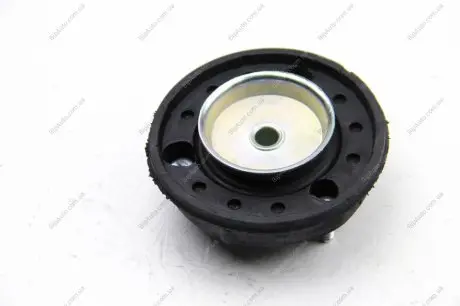 Опора стійки амортизатора BSG BSG 30-700-056