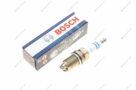 Свеча зажигания FR 8 KTC+ BOSCH 0242229799
