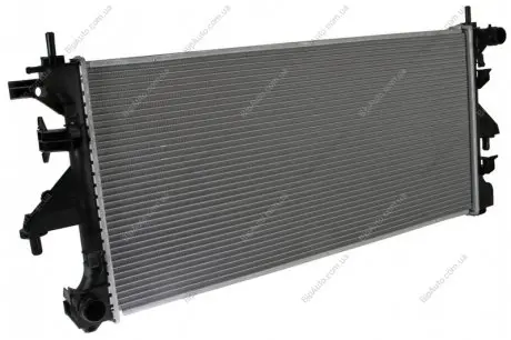 Радиатор системы охлаждения NISSENS 63555A