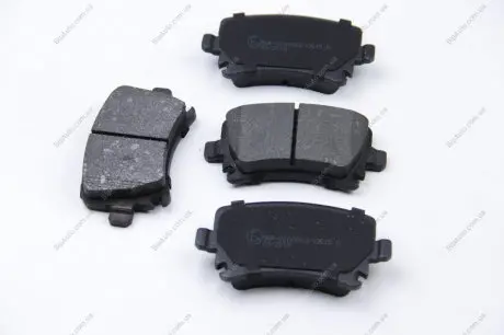 Гальмівні колодки зад Caddy III/Golf V/Audi A4 03- ASAM 71314