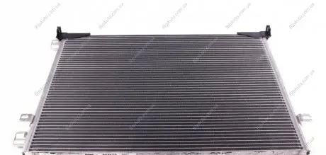 Радіатор кондиціонера Valeo 814172