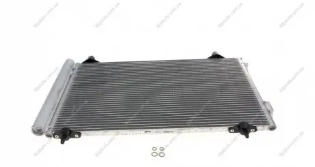 Радіатор кондиціонера Valeo 818171