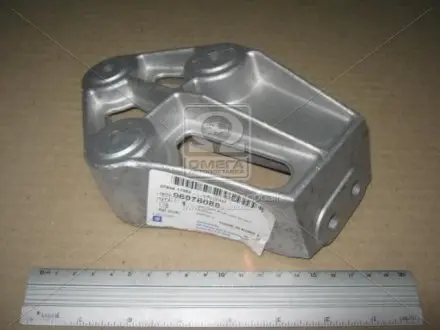 Кронштейн двигателя GM 96078088