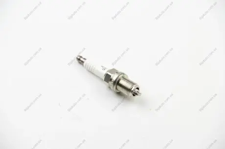 Свеча зажигания DENSO Q16PRU11