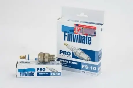 Свічка запалювання серія PRO УАЗ з дв ЗМЗ 21,24,402 та УМЗ 451,4215.10 Finwhale FS10