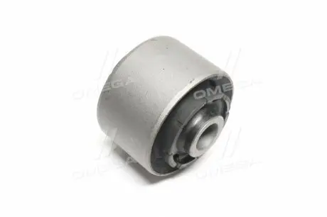 Сайлентблок рычага MITSUBISHI Pajero V21/V24/V23/V47 83-07 продольного CTR CVM-3
