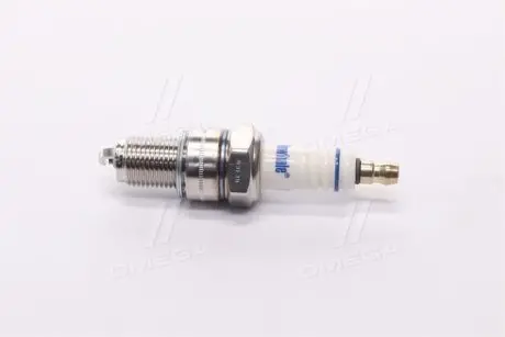 Свеча зажигания серия PRO ВАЗ 2108-2115, 1117-1119 8 клап. 21214 Finwhale FS14