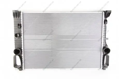 Радиатор MB CLS W 219(04-)CLS 350 CGI(+)[OE 211 500 08 02] NISSENS 62796A