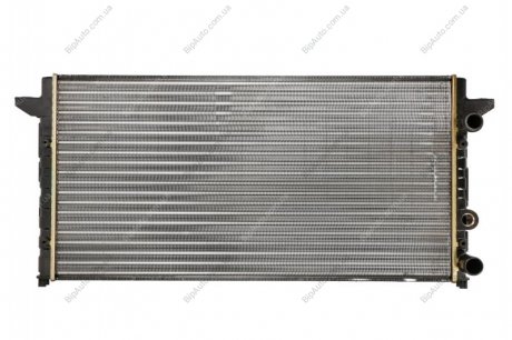 Радиатор охлаждения VW PASSAT B4 (3A, 35I) (93-) 1.6-2.8i NISSENS 65256 (фото 1)