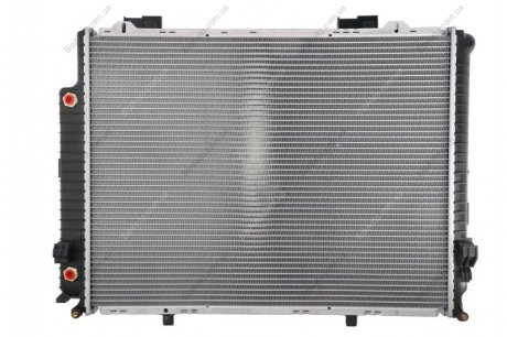 Радиатор охлаждения MERCEDES E-CLASS W210 (95-) E300 TD NISSENS 62612A (фото 1)