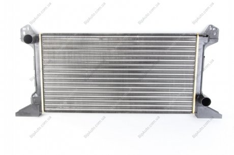 Радиатор охлаждения FORD TRANSIT (DY) (92-) 2.5 D NISSENS 62177 (фото 1)