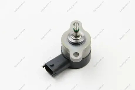 Регулятор давл. топлива Fiat, Lancia, Opel, Suzuki BOSCH 0 281 002 584 (фото 1)