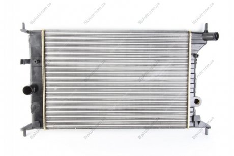 Радиатор охлаждения OPEL VECTRA B (95-) 1.6/2.0 NISSENS 630681