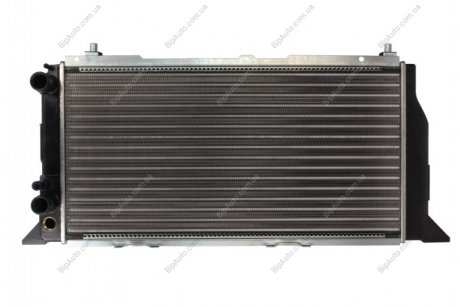 Радиатор охлаждения AUDI 80/90 (B3) (86-) NISSENS 60487