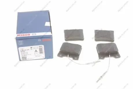 Тормозные колодки дисковые, к-кт. BOSCH 0 986 494 055