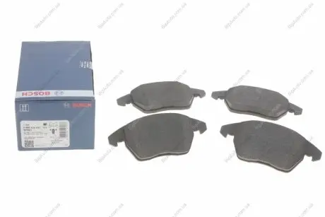 Тормозные колодки дисковые, к-кт. BOSCH 0 986 424 825