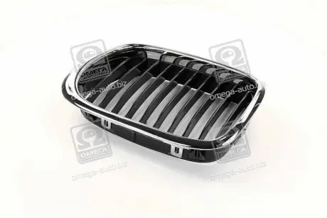 Решітка в капоті лів. BMW 5 E39 TEMPEST 014 0089 991