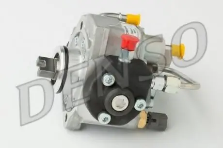 Паливний насос common rail DENSO DCRP300400