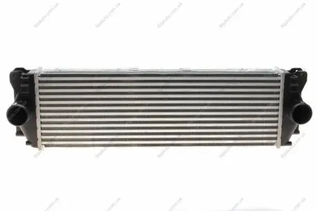 Интеркулер SPRINTER 22CDiPF 06- Van Wezel 30004396