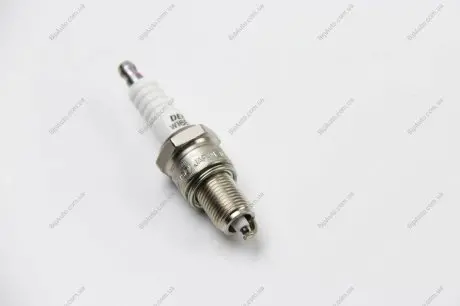 Свічка запалювання DENSO W16EXR-U