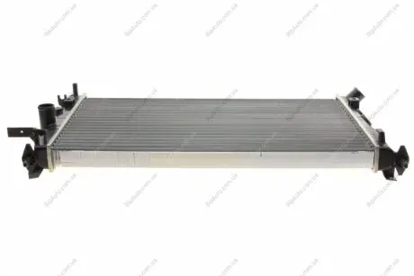 Радиатор VECTRA B MT 95-02 Van Wezel 37002244 (фото 1)