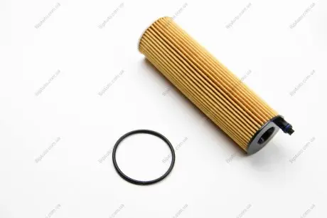 Фільтр масляний KNECHT MAHLE / KNECHT OX823/6D