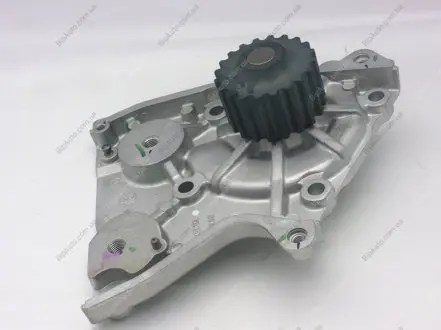 Насос водяний MAZDA GMB GWMZ-32A