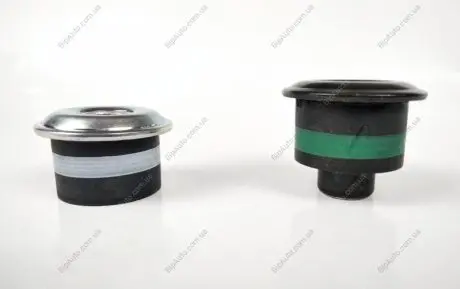 Втулка стабілізатора TOYOTA / LEXUS Toyota / Lexus / Daihatsu 48817-12H01