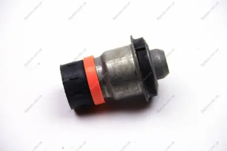 Сайлентблок подрамника RENAULT 8200475468