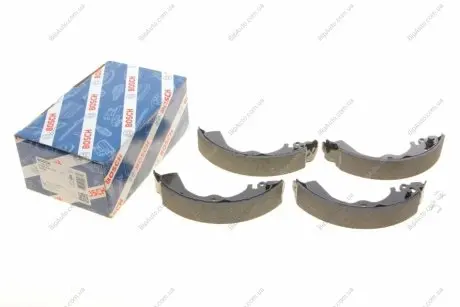 Тормозные колодки барабанные NISSAN Almera/Pulsar \'\'>>00 - нет сертификата BOSCH 0986487578