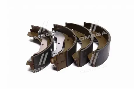 Тормозные колодки барабанные LPR 01380B