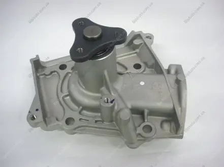 Насос водяний MAZDA GWMZ-31A GMB GWMZ31A