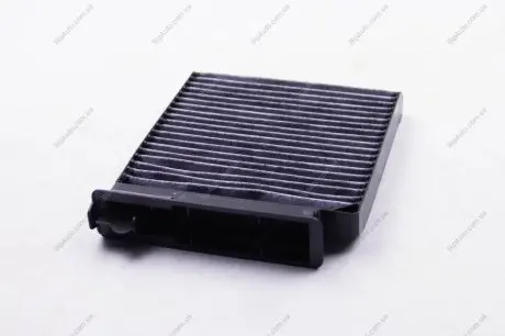 Фильтр, воздух во внутренном пространстве 82 01 370 532 RENAULT 8201370532