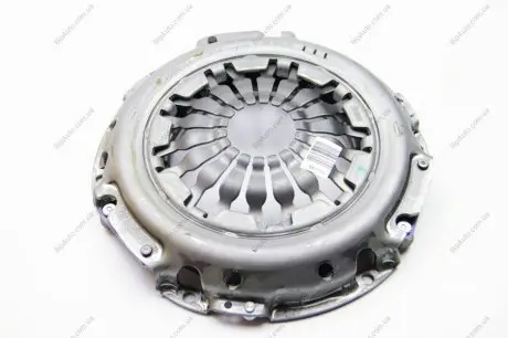 Сцепление Logan,Duster (диск нажим., вед.) 1.4-1.6 16V 02- 200mm RENAULT 302050901R