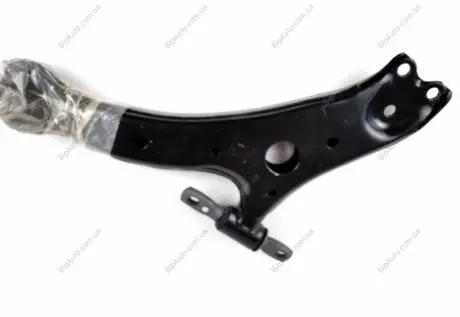 Важіль передньої підвіски, нижній, правий TOYOTA Toyota / Lexus / Daihatsu 4806848020