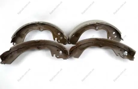 Колодки тормозные барабанные,комплект SUBARU 26298AA040