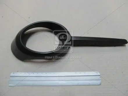 Накладка противотуманной фары правая (средн.часть) GM 96648784