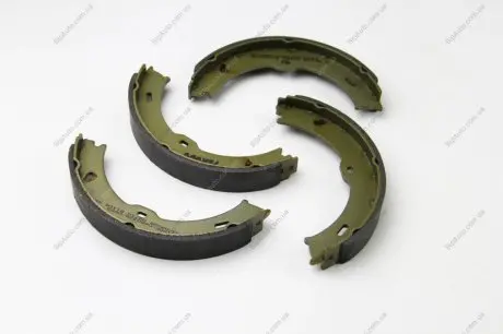 Гальмівні колодки барабанні FERODO FSB4001