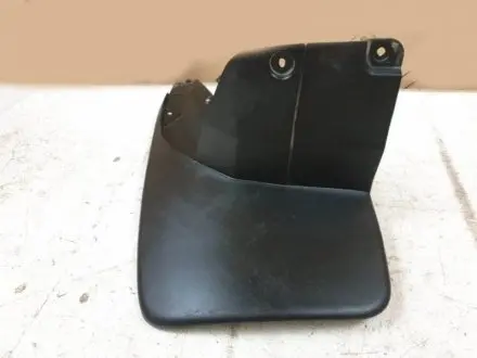 Бризковик заднього колеса TOYOTA Toyota / Lexus / Daihatsu 7662660330