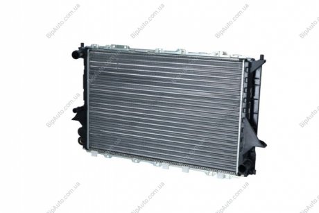 Радиатор охлаждения Audi 100 2,8 90-94 NRF 51318