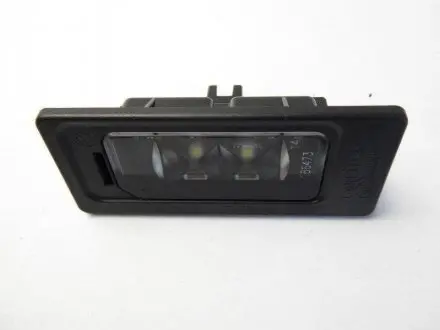 Ліхтар номерного знака VAG 3AF943021A