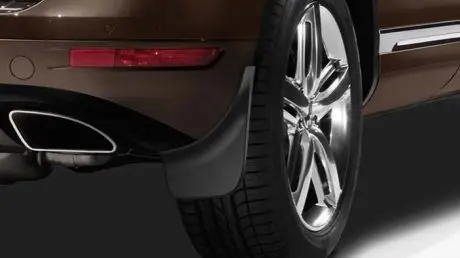 Брызговики задние Touareg 11- VAG 7P0075101